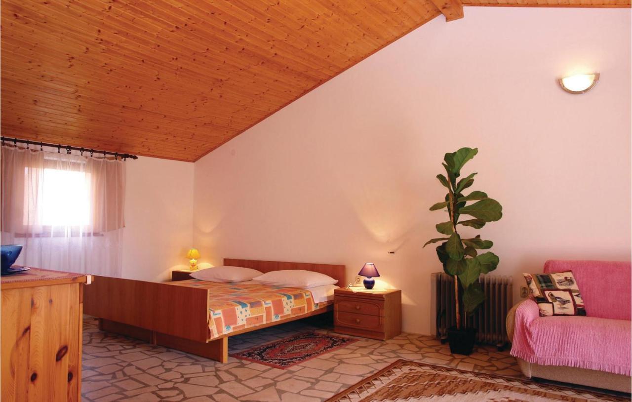 Nice Apartment In Pula With Wifi Exterior foto